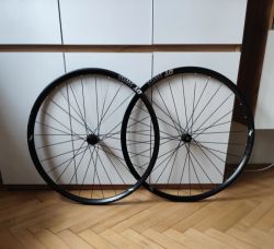 Zapletená karbonová kola DT Swiss XRC 1200, boost, XD