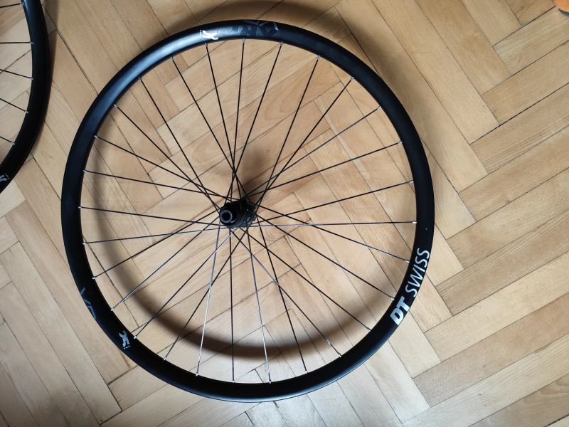 Zapletená karbonová kola DT Swiss XRC 1200, boost, XD
