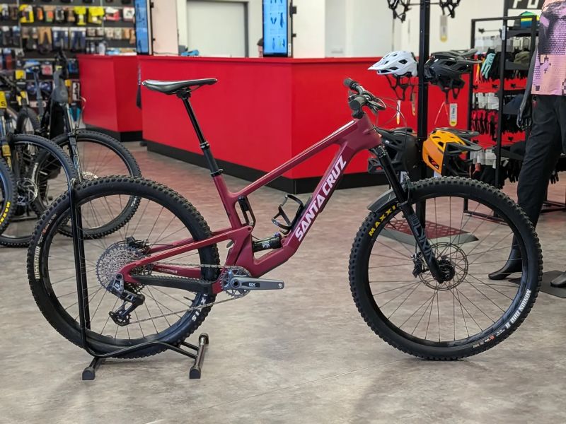 Santa Cruz Hightower R Kit velikost L