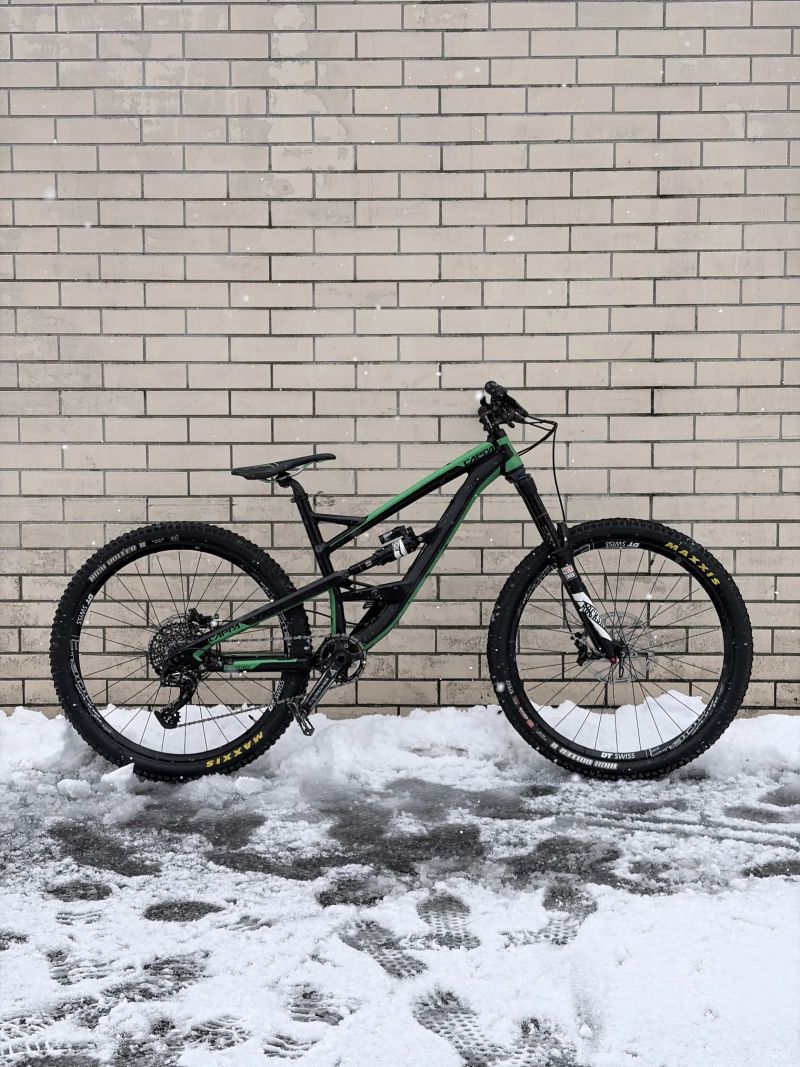 YT Industries Capra AL Comp 2, vel. L, roku 2016