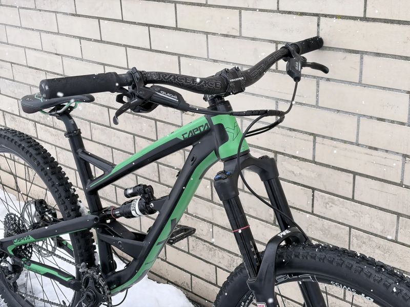 YT Industries Capra AL Comp 2, vel. L, roku 2016