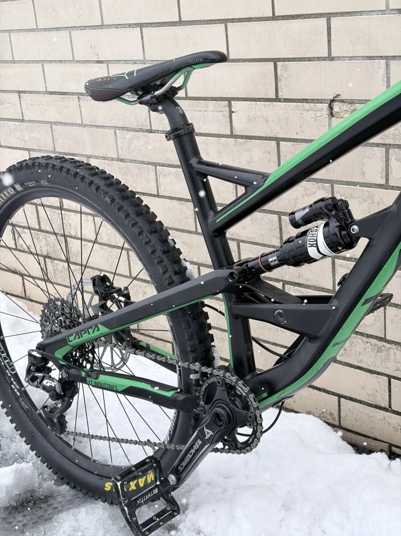 YT Industries Capra AL Comp 2, vel. L, roku 2016