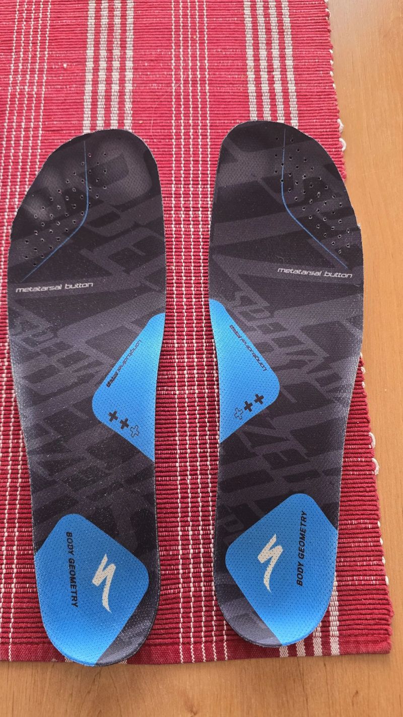 Specialized vlozky do treter