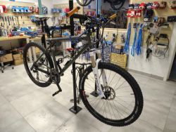 GT Avalanche 1.0, Vzduchová vidlice, velmi dobrý stav