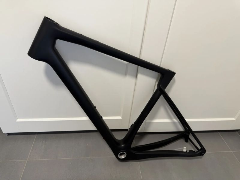 Nový rámový set Carbonda CFR707 (vel. M) – bez čekání a cla