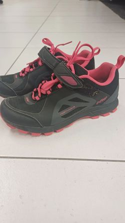 Tretry Northwave escape Evo vel.38 SPD/ platforma