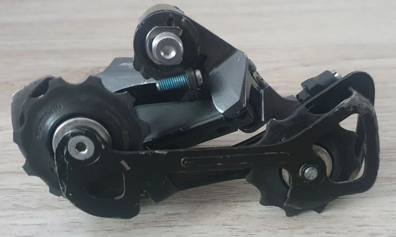 Shimano Claris RD-R2000