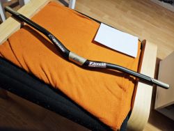 Nové riaditka Renthal Fatbar Lite Carbon 35 - 181g