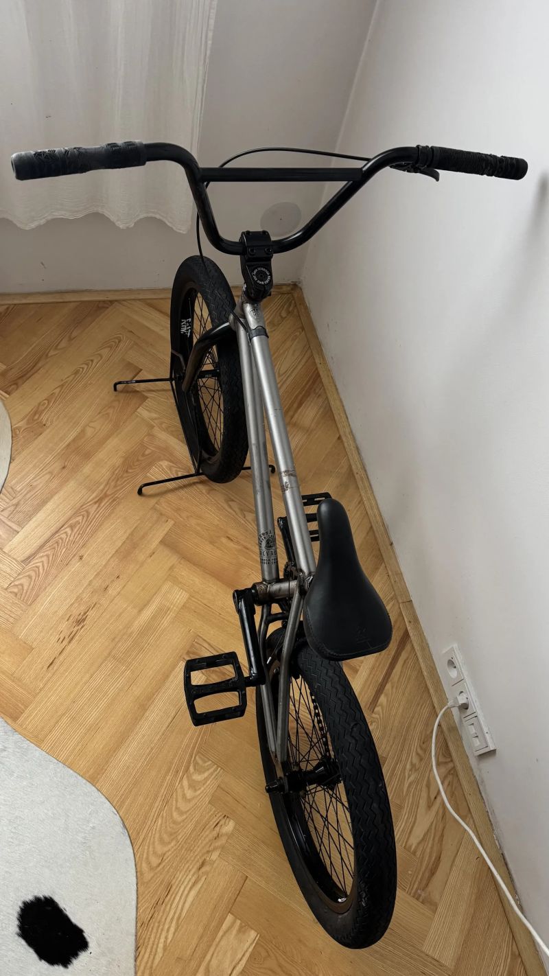 Subrosa Salvador 21”