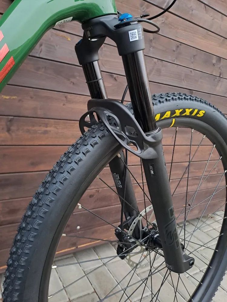 NOVÉ celoodpružené kolo Lapierre XR 5.9 s karbonovým rámem / odpružení FOX / řazení 1x12speed Nové