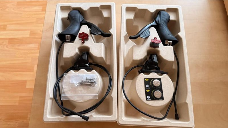 Řadicí a brzdové páky Sram Rival eTap AXS D1 1x12 + třmen Rival Flat