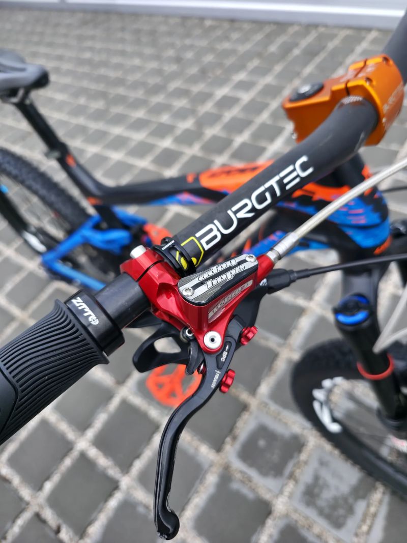 KTM Lycan LT 271 27,5″ velikost L / SRAM GX Eagle / Hope Tech 3 V4 / Karbonové kola KTM Enduro