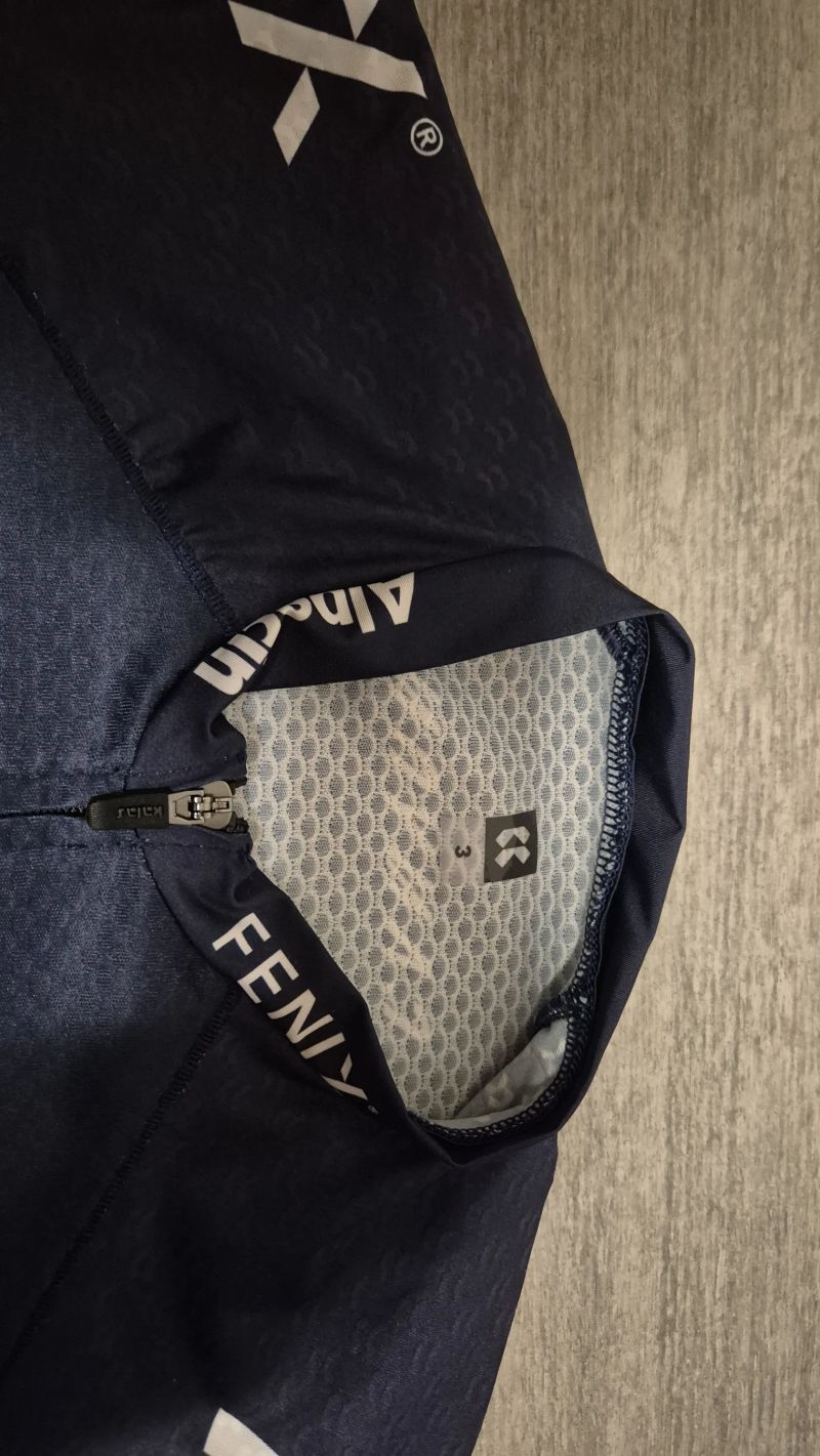 dres Alpecin - Fenix, KALAS, nový, velikost 3