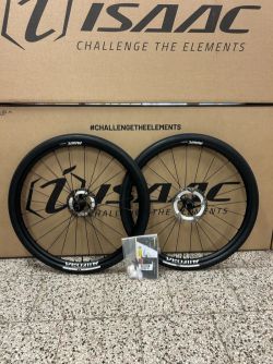 Zapletená kola MAVIC Allroad S Disc- zánovní stav