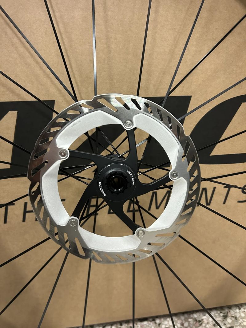 Zapletená kola MAVIC Allroad S Disc- zánovní stav