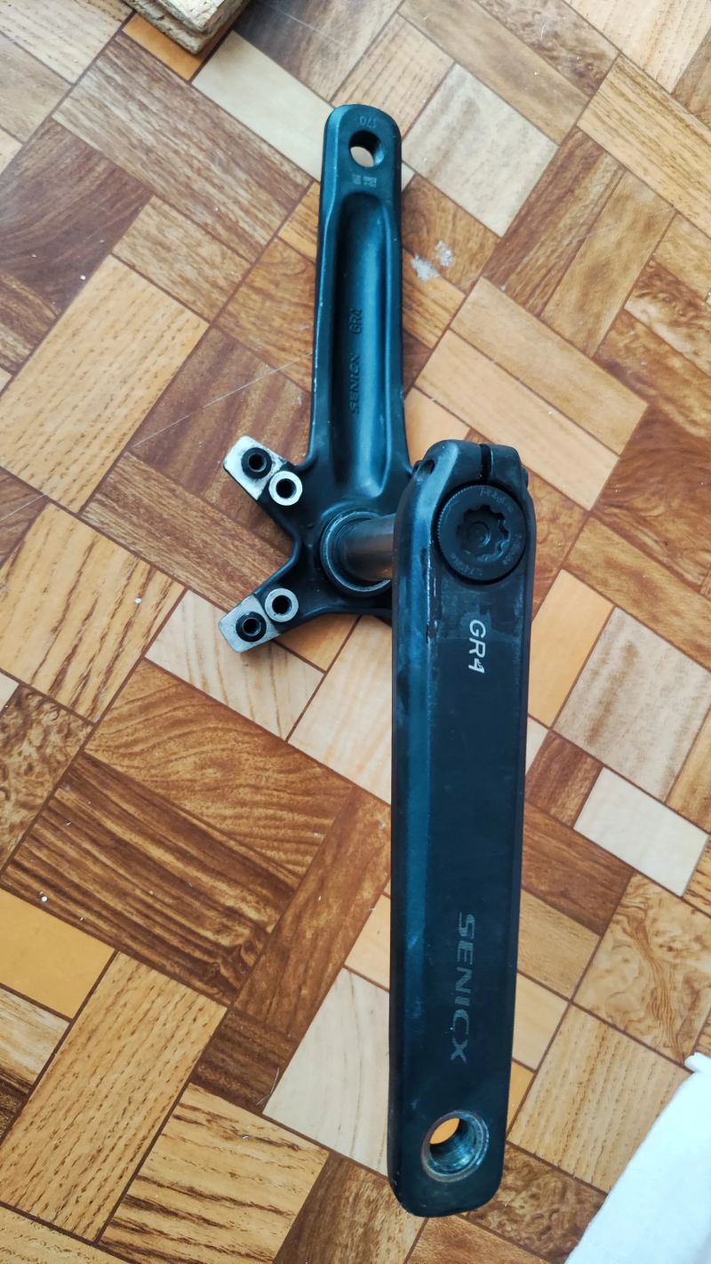 Kliky pro gravel hollowtech 