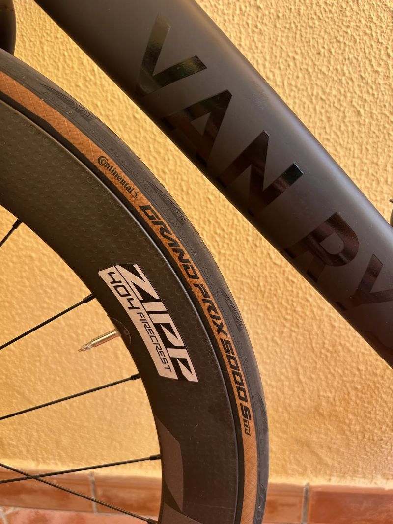 Van Rysel RCR Pro Force AXS Quarq