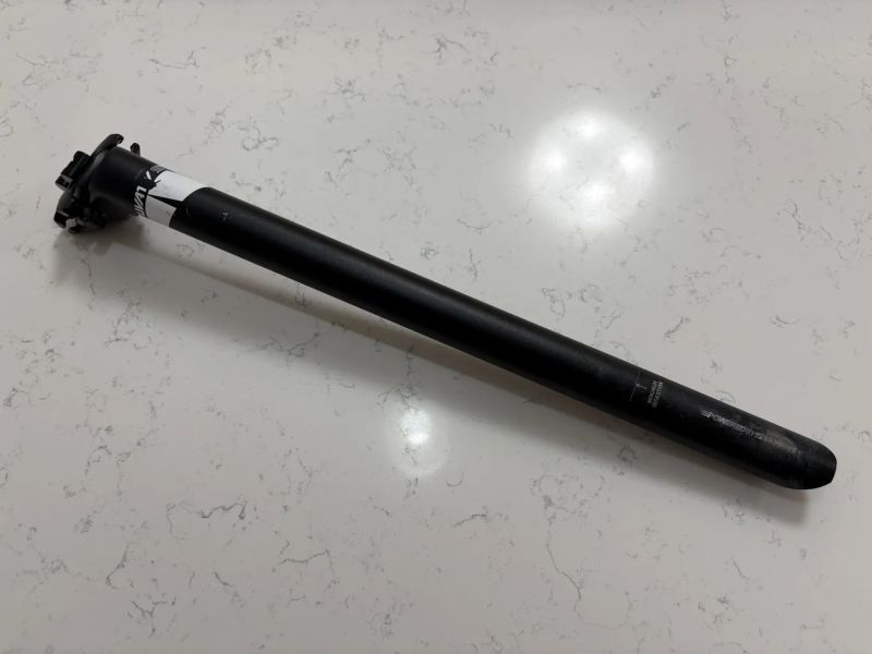 Sedlovka Truvativ Stylo T30 25mm Offset 400/27.2 Blast Black