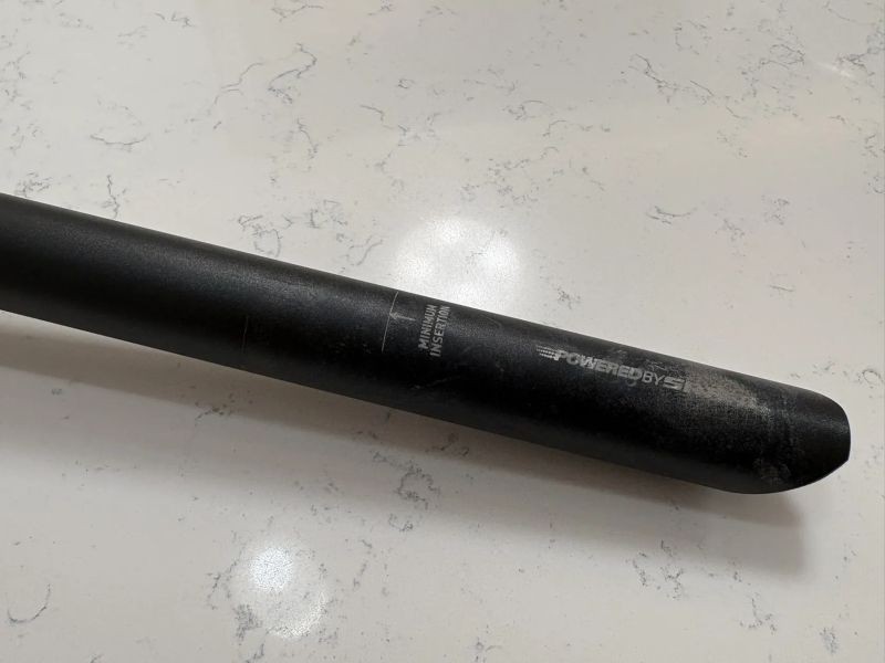 Sedlovka Truvativ Stylo T30 25mm Offset 400/27.2 Blast Black