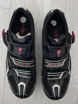 Silniční tretry Specialized vel.43