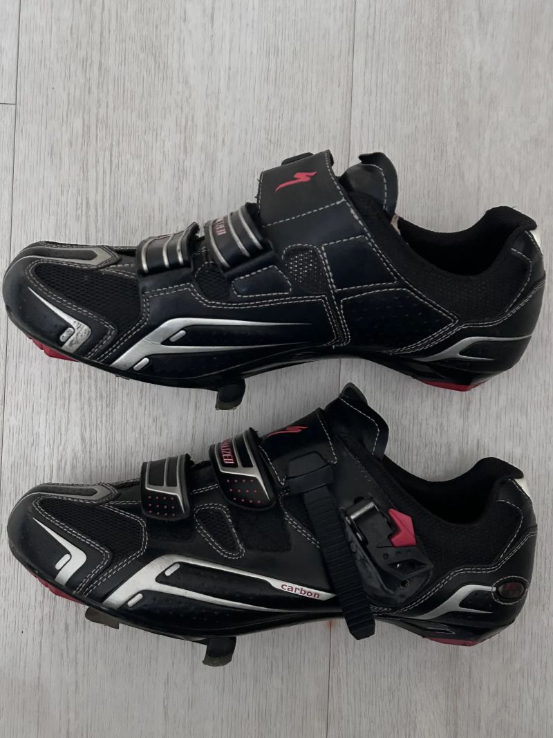 Silniční tretry Specialized vel.43