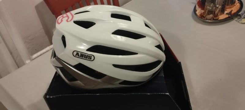 Abus stormchaser polar white