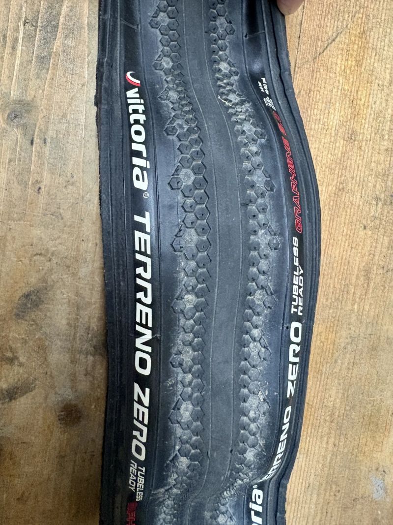 Gravel plášť - Vittoria Terreno Zero Graphene 2.0 700x32c, kevlar, černá