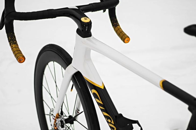 Wilier SLR Zero, 6,7kg, Sram RED AXS Etap 2x12