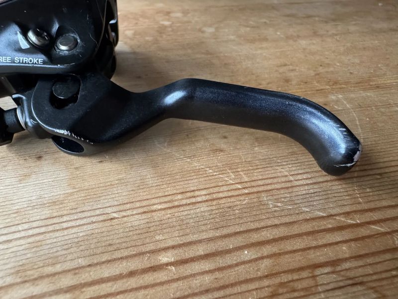 Brzdová páčka Shimano XT BL-M785-B, levá, stříbrná, objímka