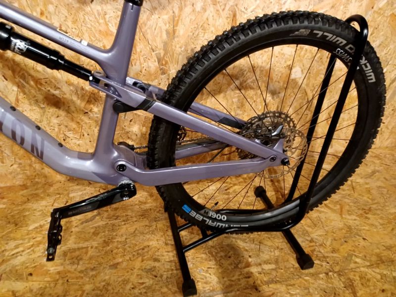 Celoodpružené kolo CANYON CF 7, model roku 2025