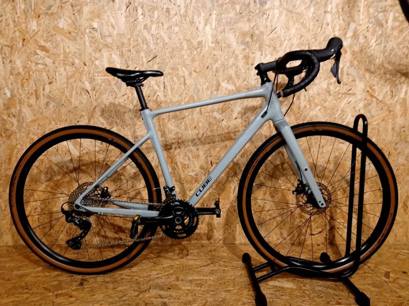 Gravel Cube NUROAD RACE 2025, velikost M