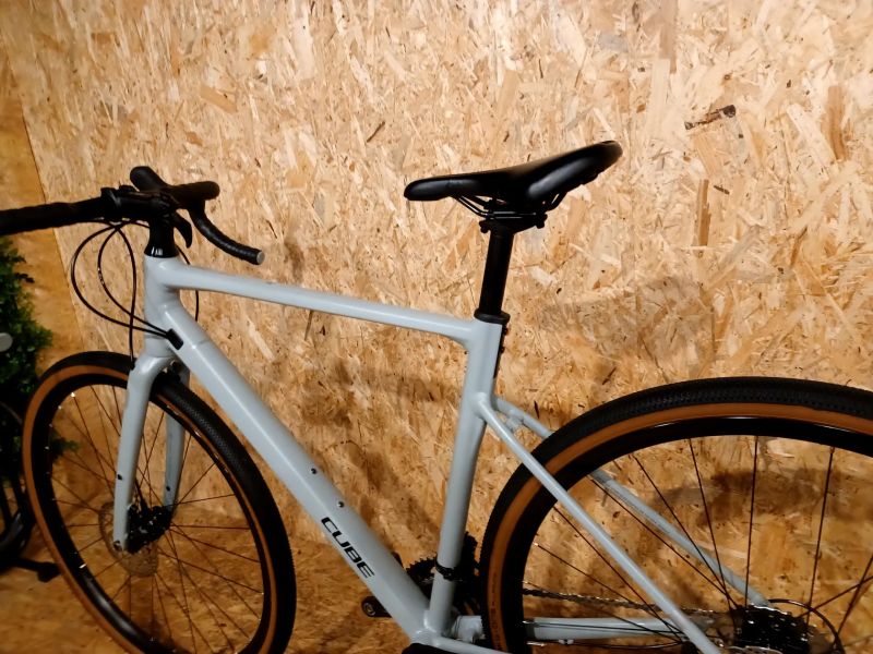 Gravel Cube NUROAD RACE 2025, velikost M