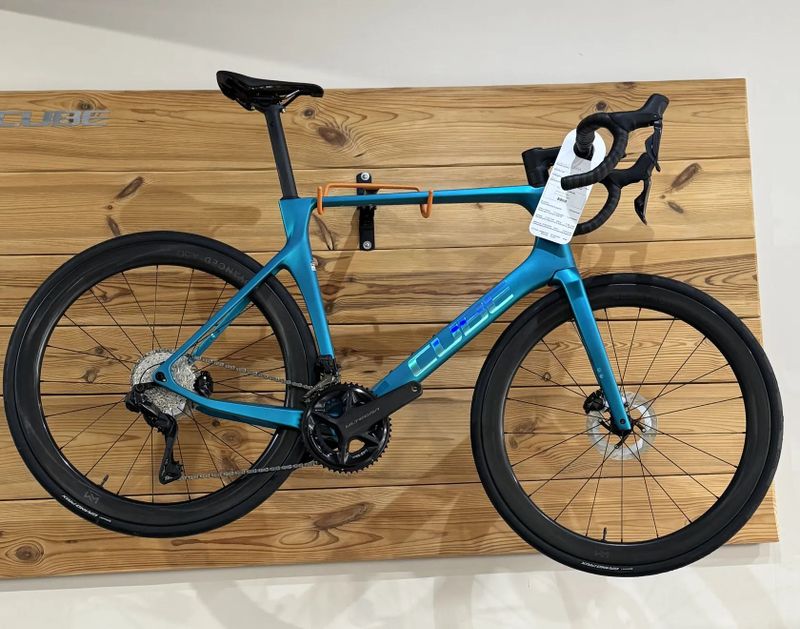 Cube Agree c62 Pro bali´n´prism 2026 - 47 a 60