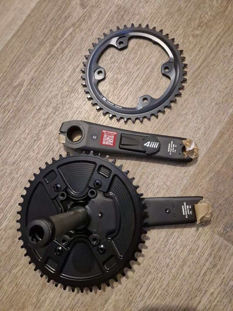 Shimano GRX Di2 RX827 1×12 s wattmetrem 4iiii – kompletní gravel sada (sundaná z nového kola)