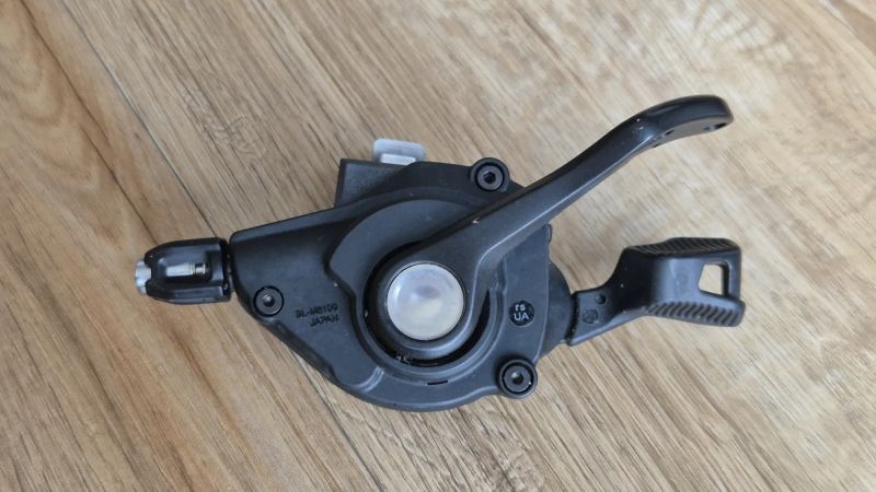 Prodám řazení Shimano SL-M8100-IR s uchycením na Ispec EV