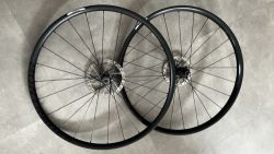 MTB kola Bontrager Kovee Pro 30 TLR