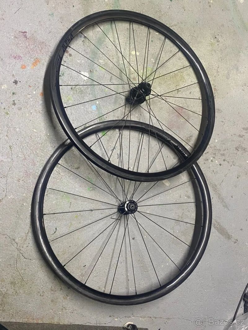 Tune Alpha karbonová kola