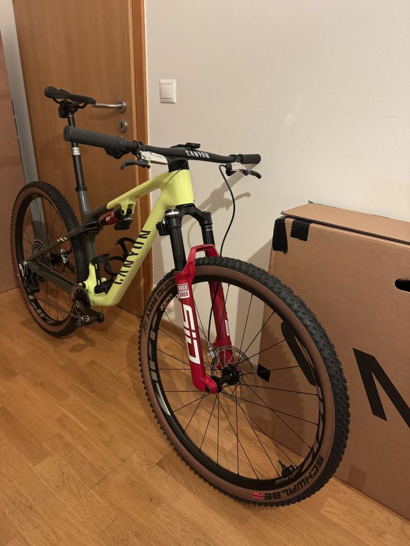 Canyon Lux World cup CFR