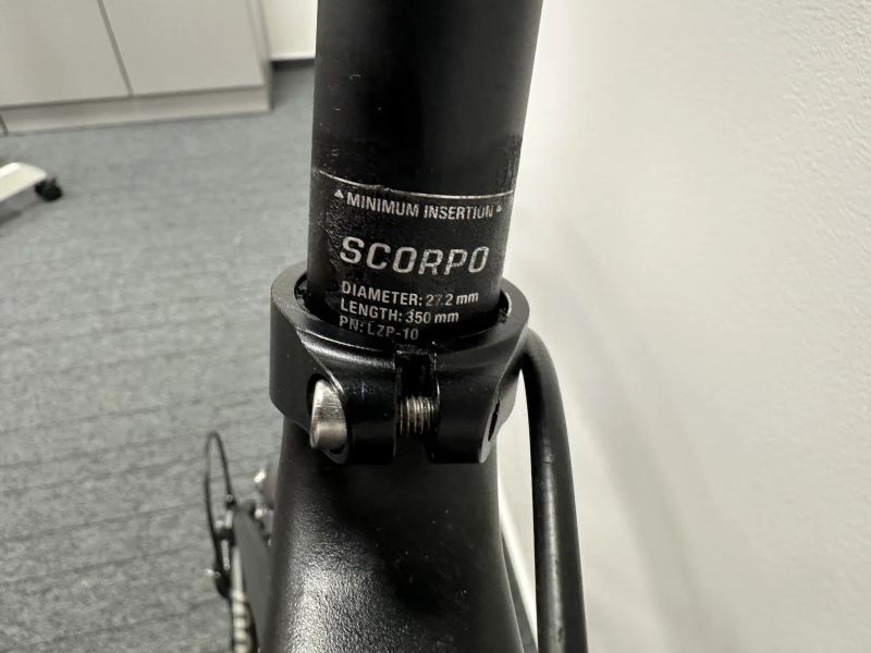 ROSE PRO SL-3000 – Ultegra, lehká hliníková silnička + 2 sady kol