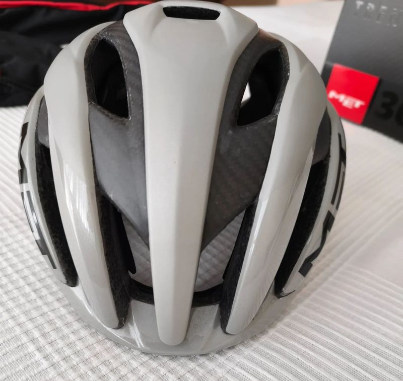 Met Trenta 3K Carbon