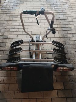 Nosič kol na tažné zařízení 