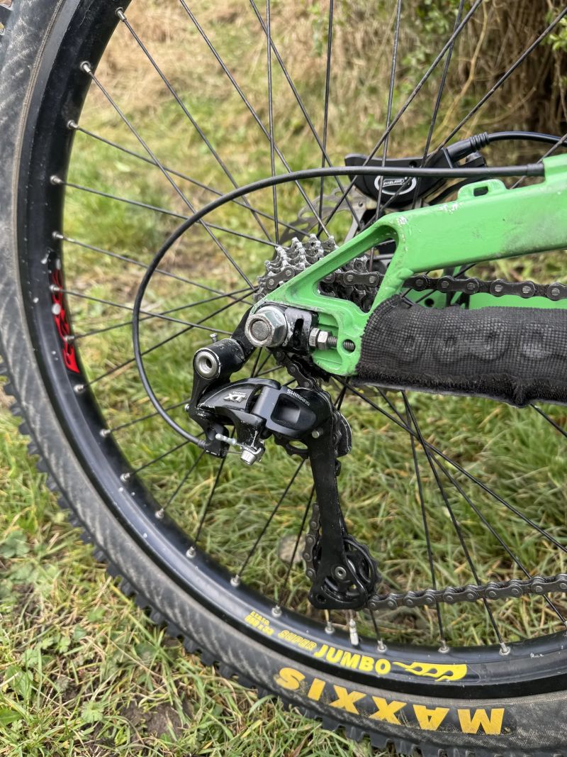 Commencal Supreme downhill / freeride 