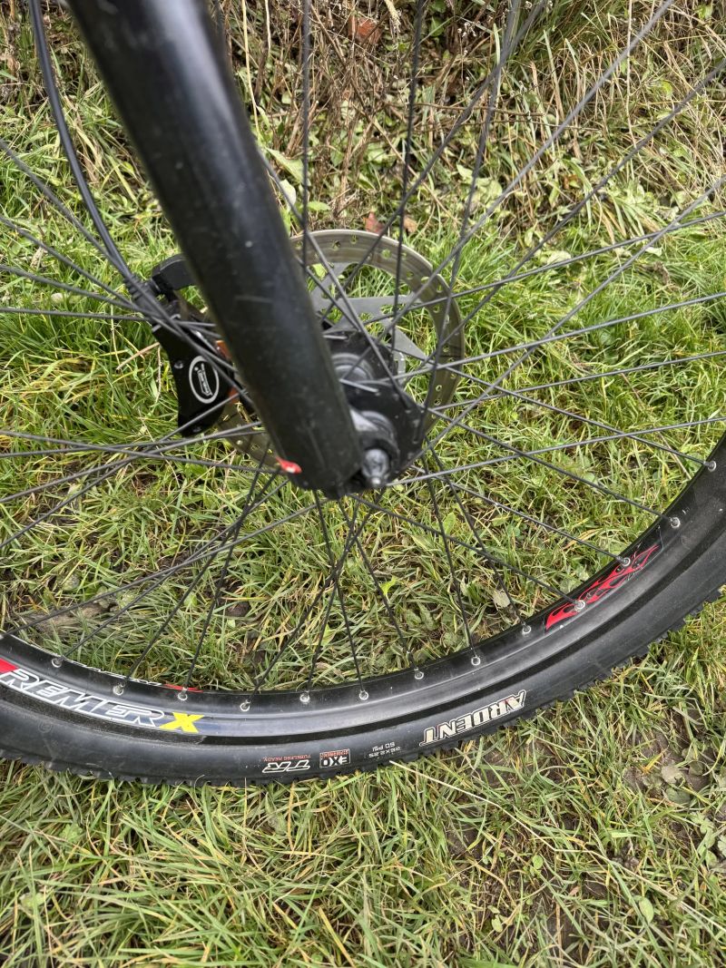 Commencal Supreme downhill / freeride 