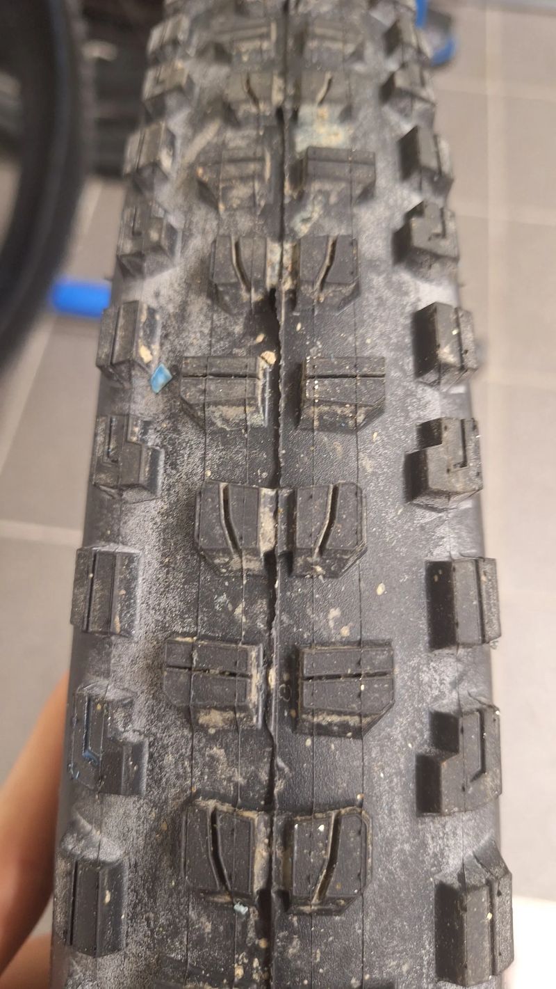 Pláště Bontrager XR5 | 29×2,5