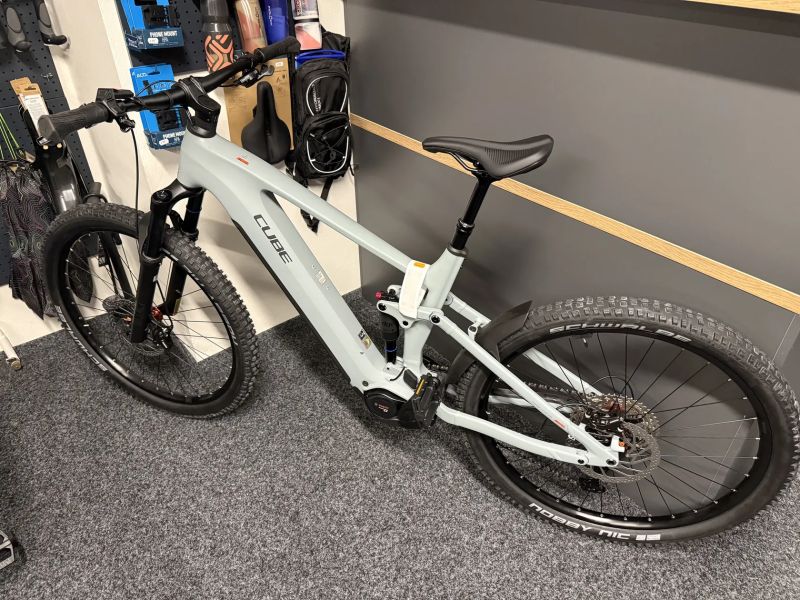 CUBE Stereo Hybrid ONE44 PRO 800 vel. XL 2026 NOVÉ