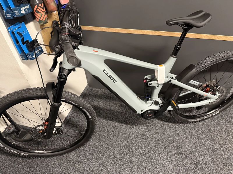 CUBE Stereo Hybrid ONE44 PRO 800 vel. XL 2026 NOVÉ