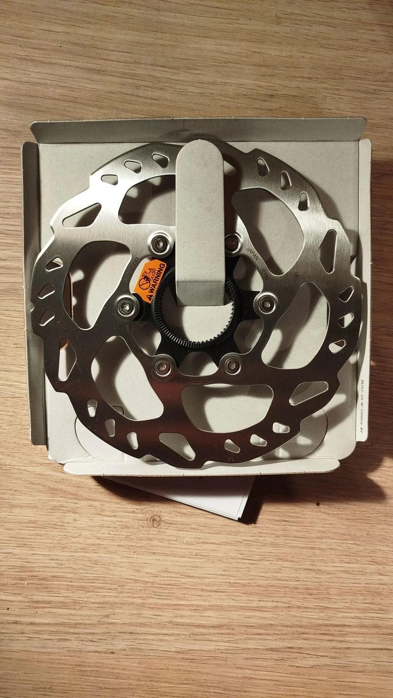 Prodám Nové Kotouče Shimano Slx 160mm (Centr lock)