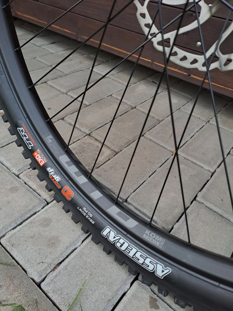 NOVÉ nejeté TOP karbonové enduro kolo Kona Process / kola 29er / k dispozici velikost M,L,XL / 170mm