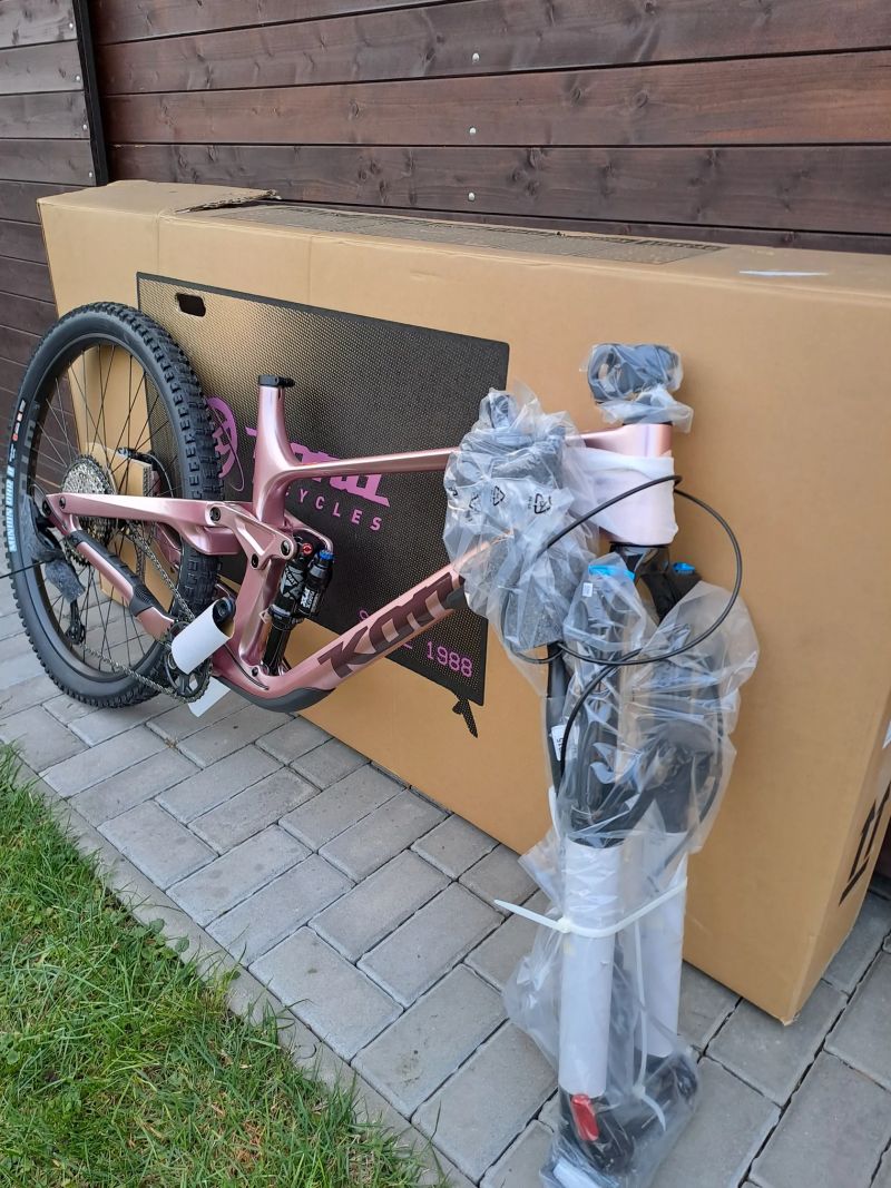 NOVÉ nejeté TOP karbonové enduro kolo Kona Process / kola 29er / k dispozici velikost M,L,XL / 170mm