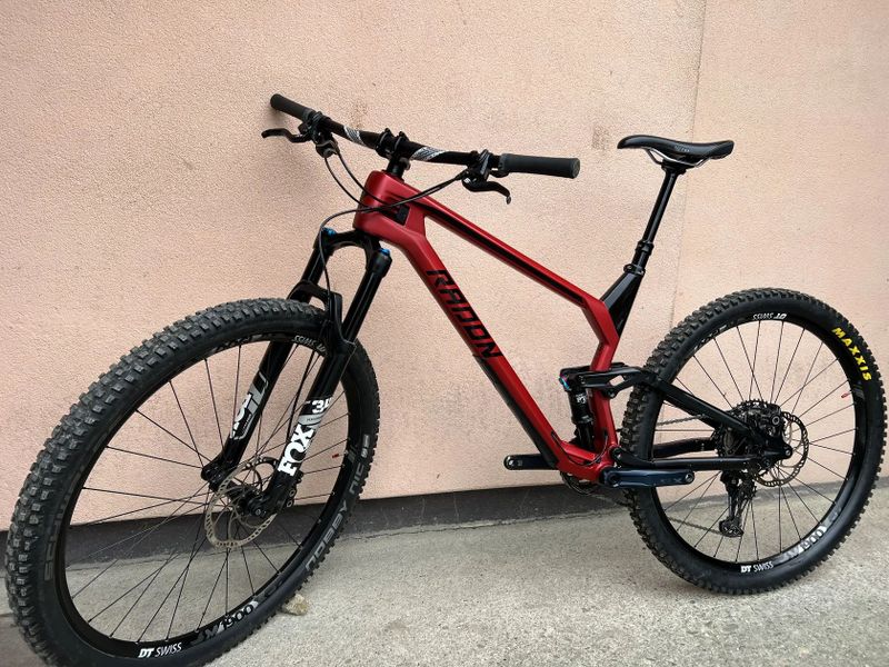 Málo jetý Radon Skeen Trail CF 9 Carbon